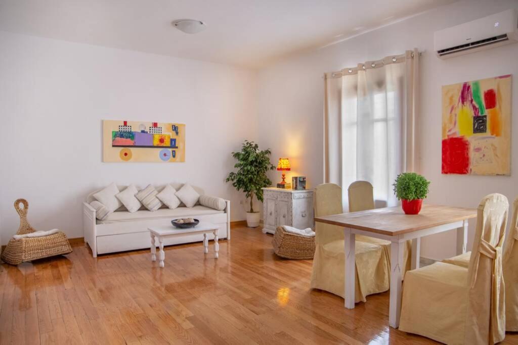 Seaview Stylish Flat In Andros - Walk To Beach Exteriör bild