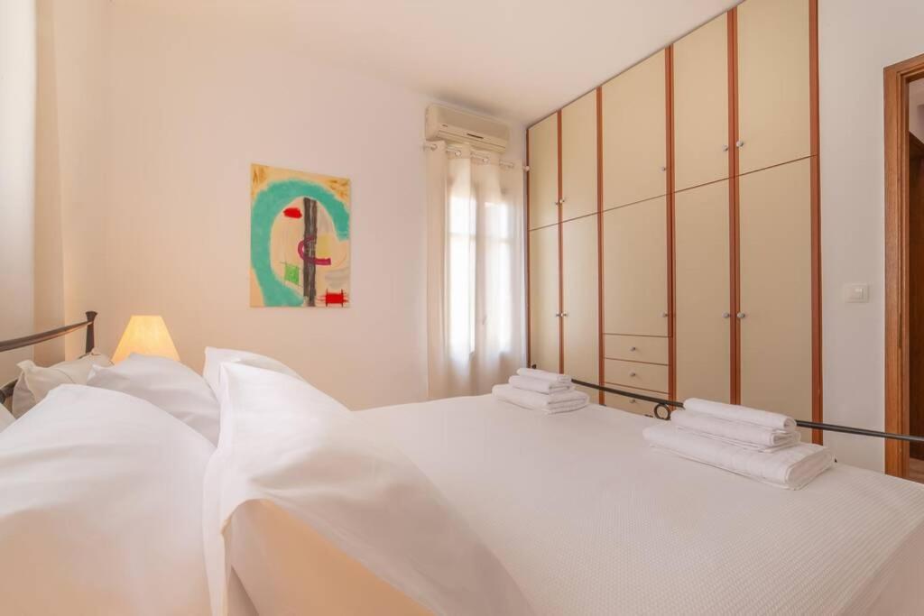 Seaview Stylish Flat In Andros - Walk To Beach Exteriör bild