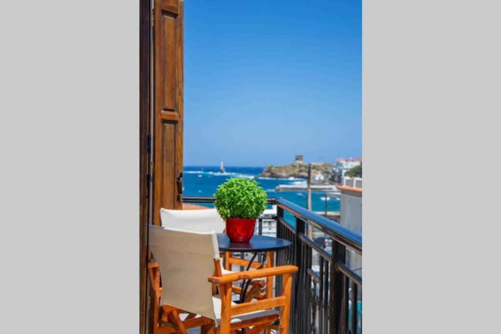 Seaview Stylish Flat In Andros - Walk To Beach Lägenhet Exteriör bild