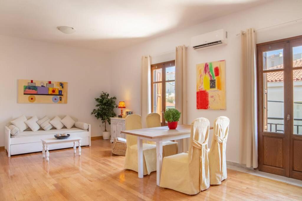 Seaview Stylish Flat In Andros - Walk To Beach Exteriör bild